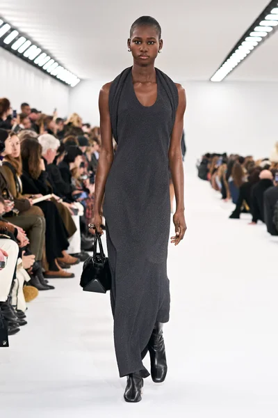 Look 25
